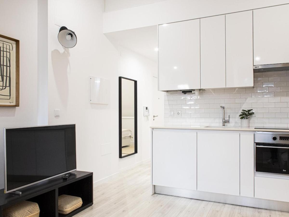 Apartment Grace Lovely Bright With Elevator
